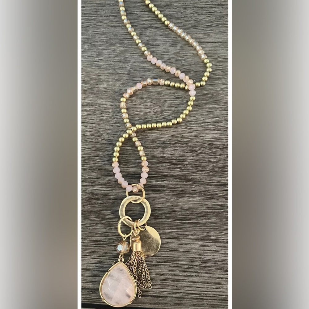 New Noir Pink & Gold Dangle Necklace - Very Pretty!